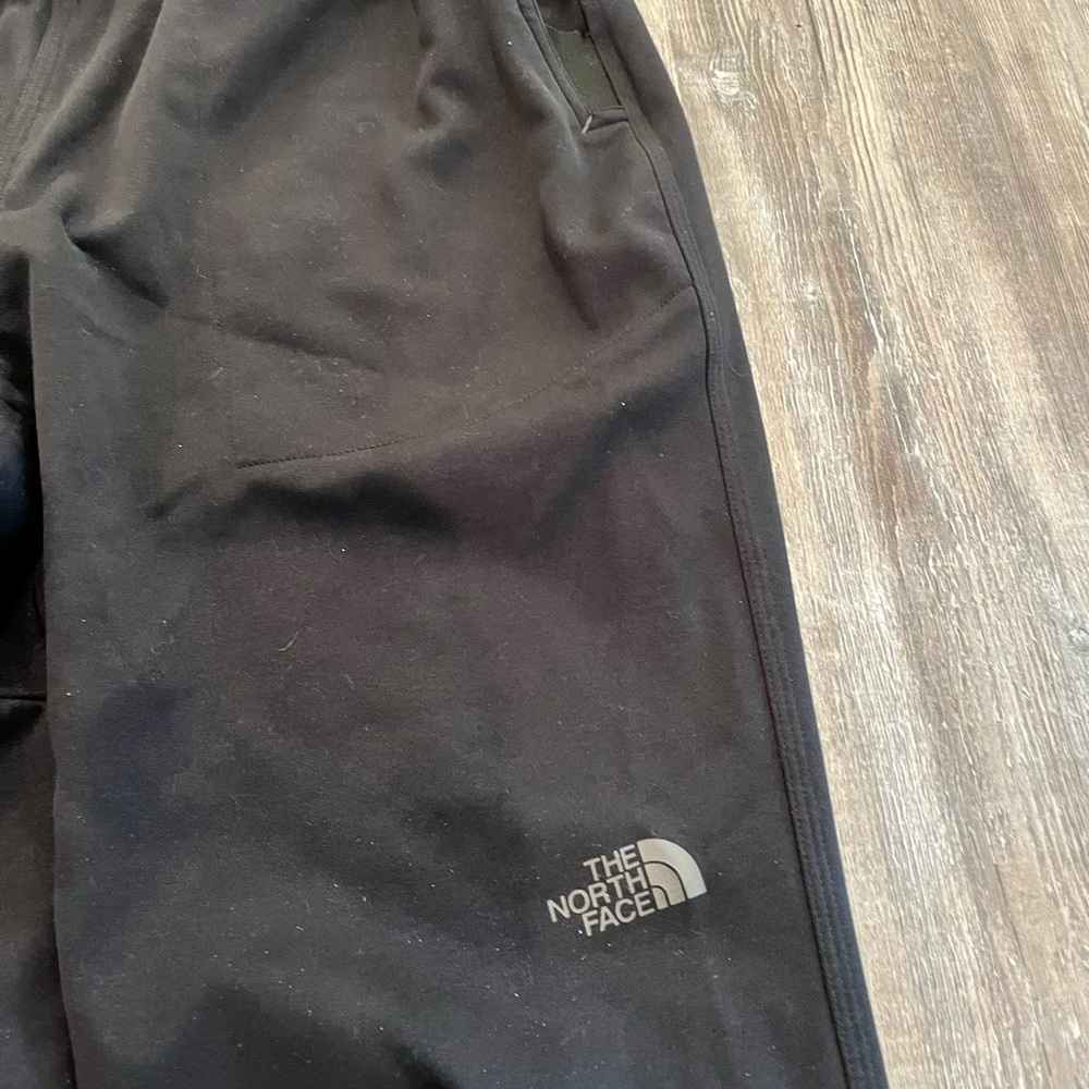 The North Face Men's Black Joggers - Picture 3 of 5